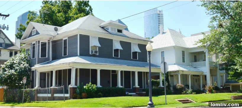 The charming streetscape of the State-Thomas Historic District