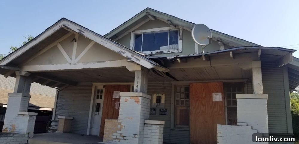 Front facade before renovation