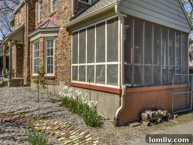 Hollywood Heights: Where Colonial Grandeur Meets Drunk Brick Whimsy 4 Detailed view of Drunk Brick masonry with varied brick alignment and texture