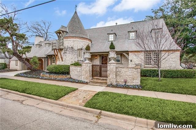 Shenandoah Street Dallas Dilbeck Home