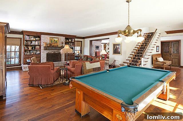 Mt Vernon fireplace, Dallas Luxury Home Interior