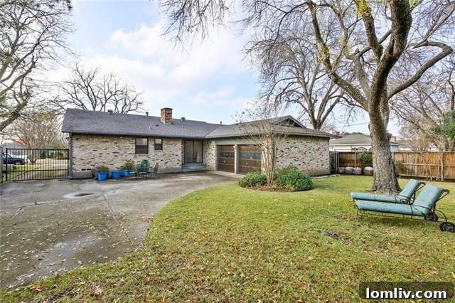 Overview of the open plan showing connectivity