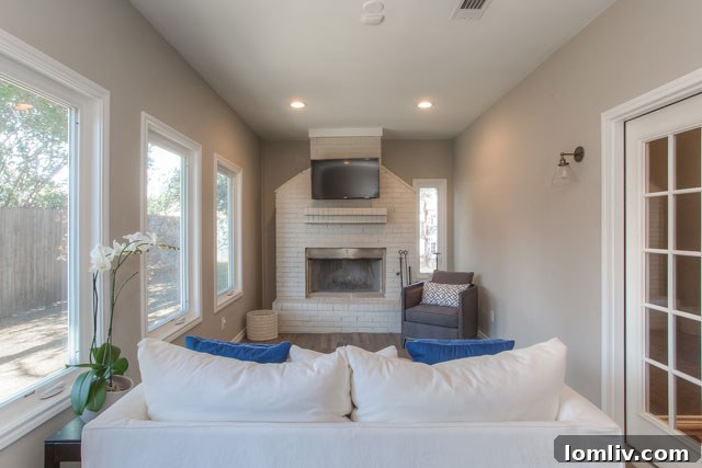 Versatile flex room at 6110 Locke Avenue, ideal for home office or playroom