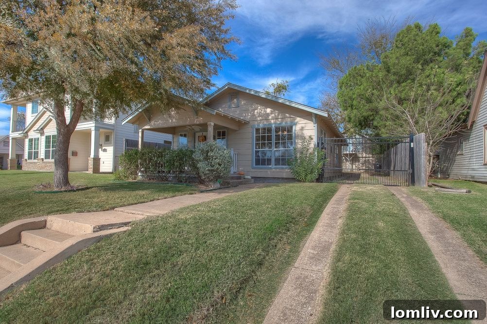 Renovated Cottage in East Arlington Heights, Fort Worth