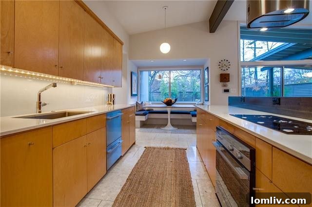 Guest bedroom or secondary bedroom, featuring clean lines and ample light