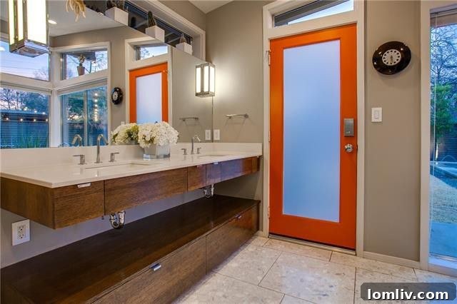 Entrance to the master bedroom or a private sitting area