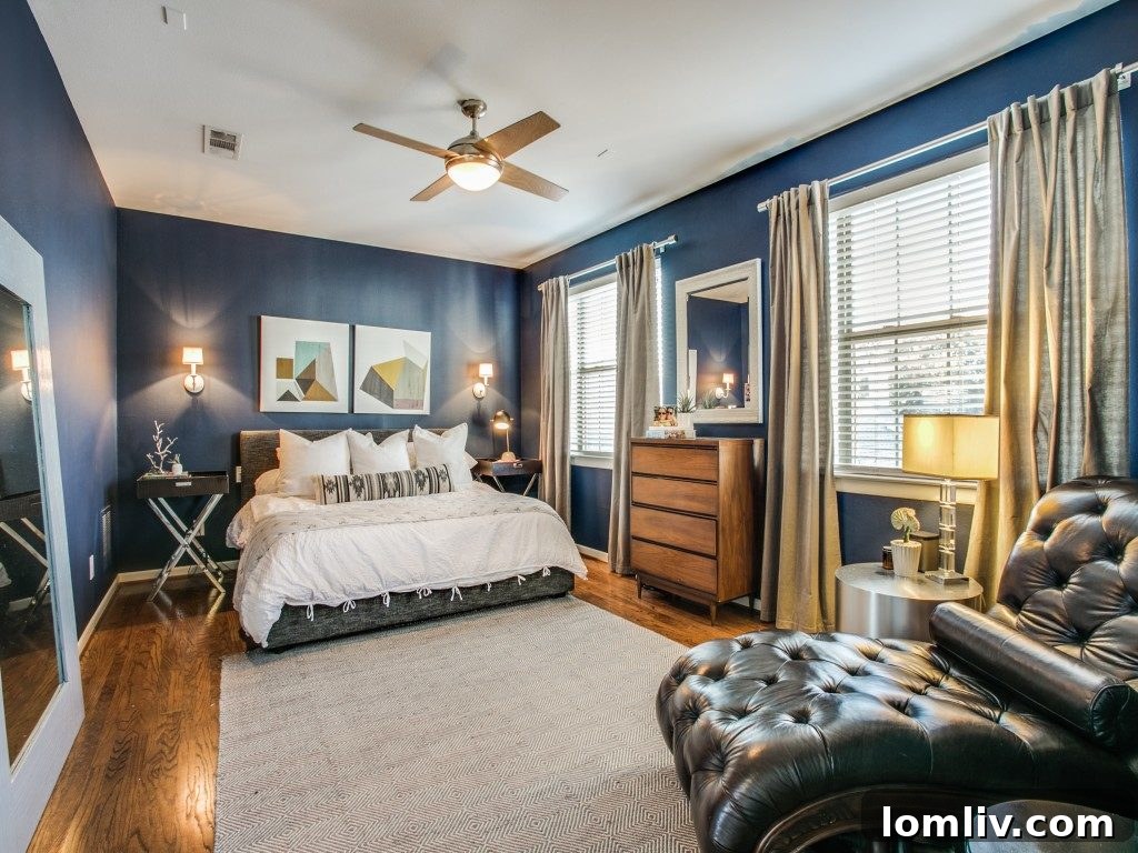 4116 N. Hall St. - Spacious Changing Room