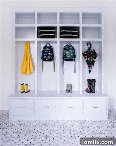 Preston Royal: Nolen Homes' Refined Transitional Style 34 Modern Bathroom Interior