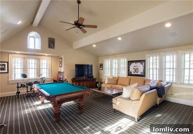 Spacious Bathroom with High-End Finishes, Double Vanity