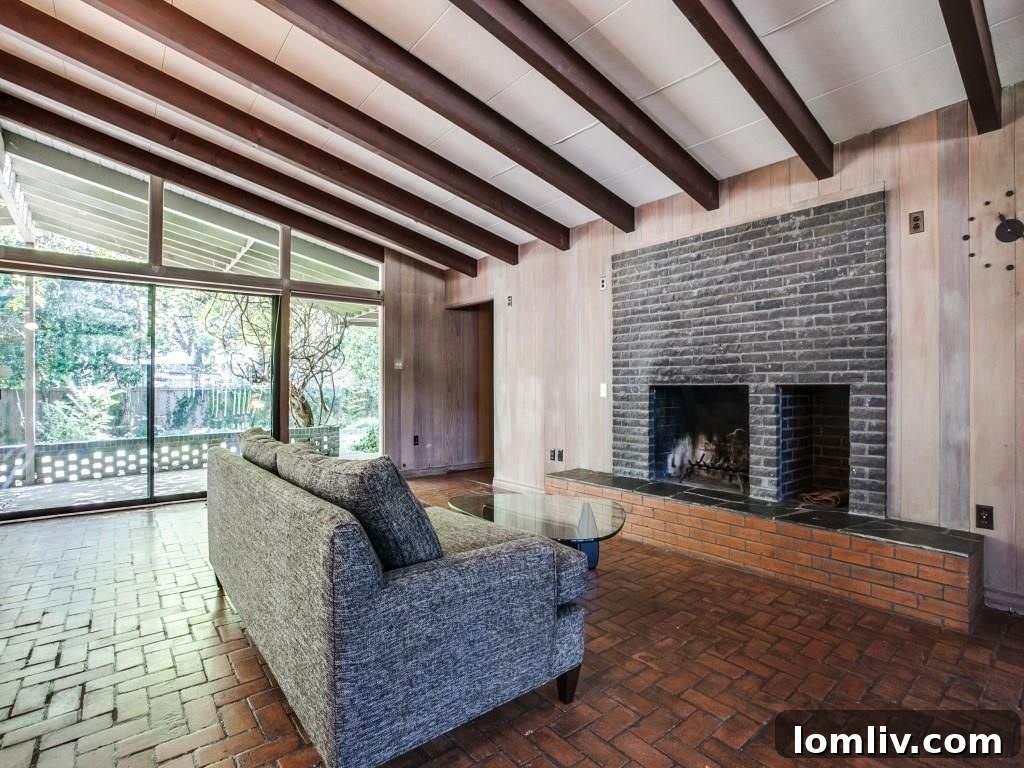 11412 Valleydale Drive - Authentic Period Fixtures