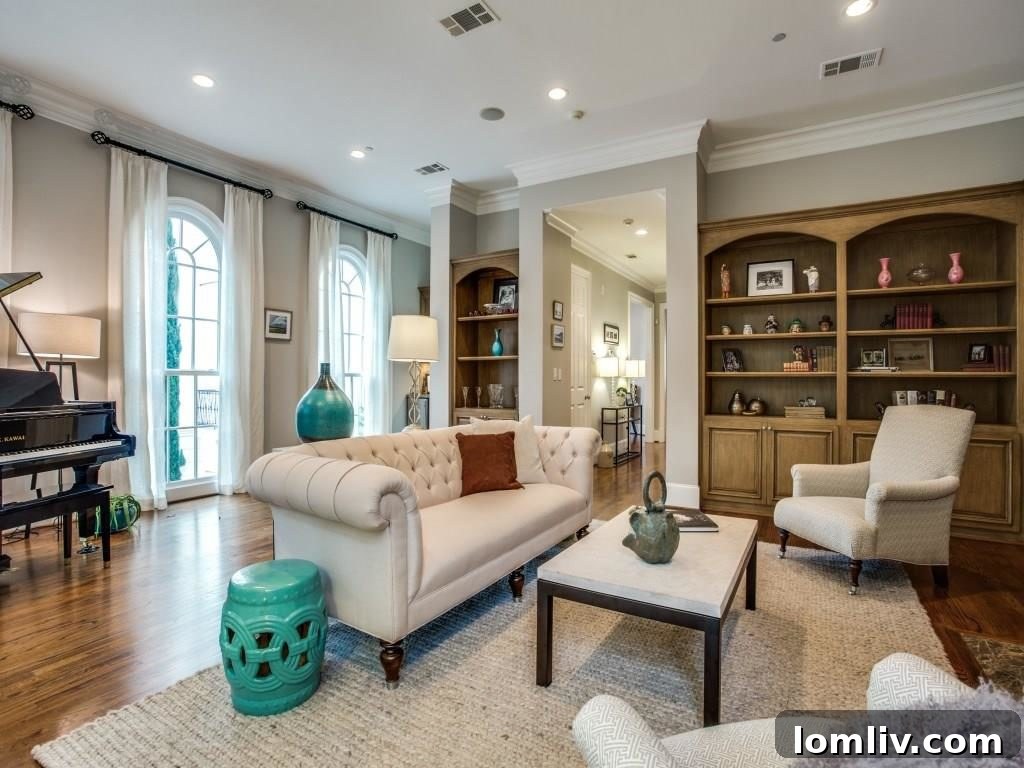 3522 Gillespie - Interior View 10