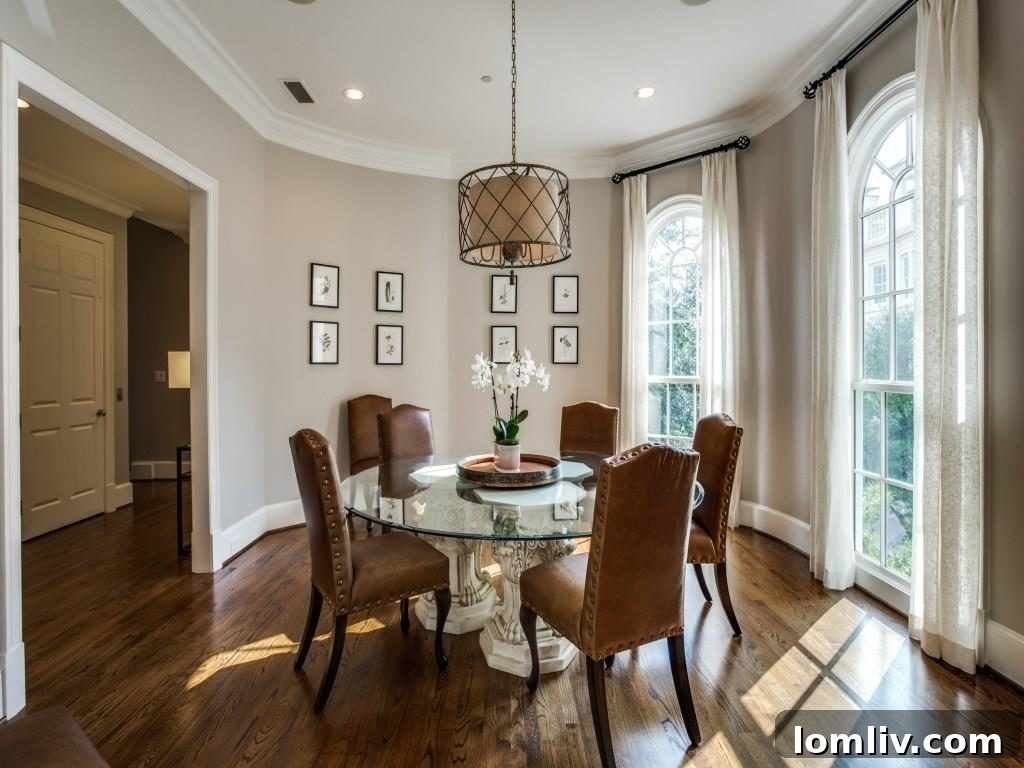 3522 Gillespie - Interior View 16