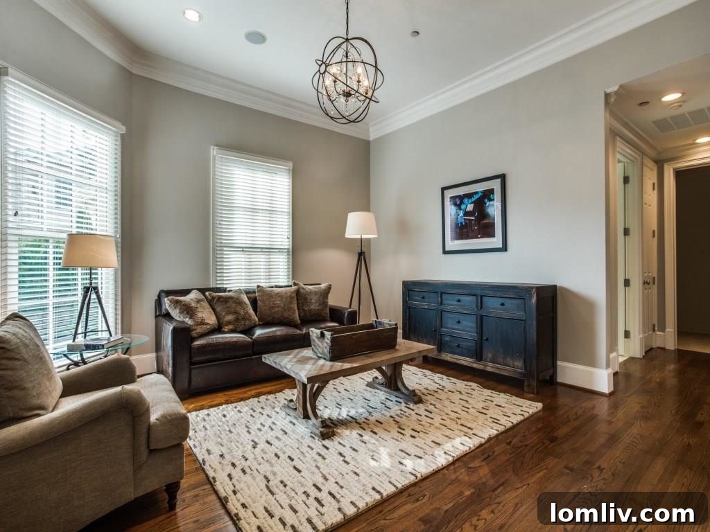 3522 Gillespie - Interior View 18