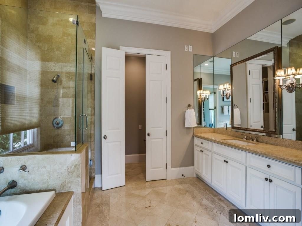 3522 Gillespie - Interior View 22