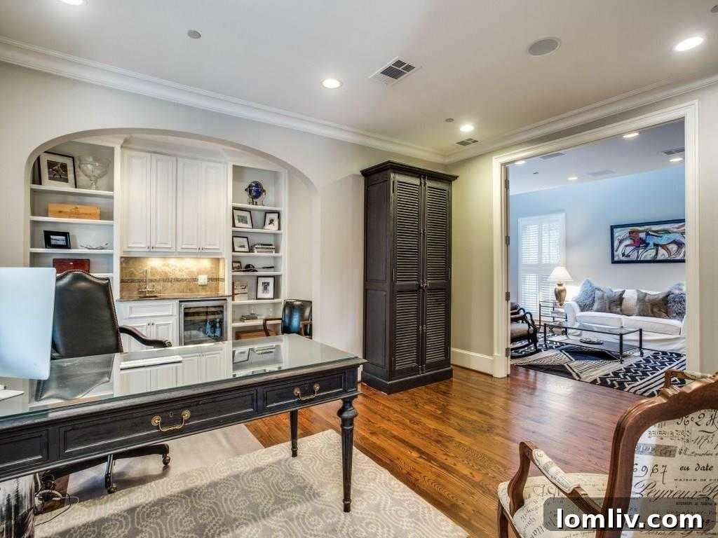 3522 Gillespie - Interior View 6