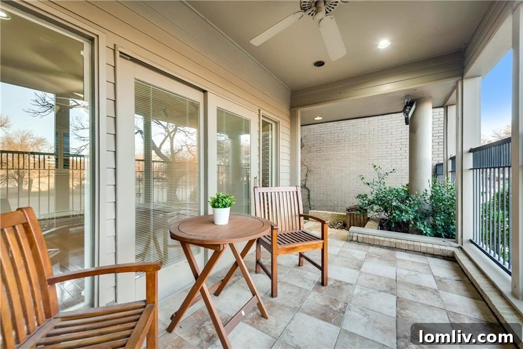 Contemporary shower Dallas