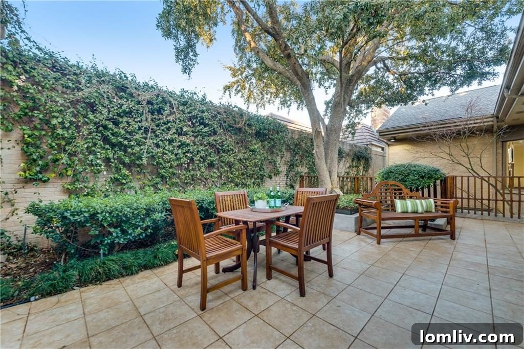 17310 Club Hill Drive golf course backyard