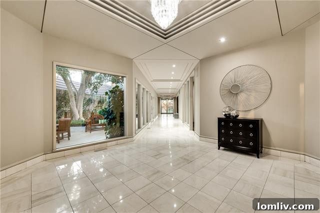 17310 Club Hill Drive courtyard golf course view