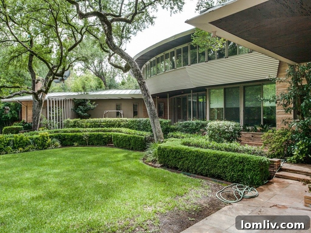 Vaughn-House-5350-South-Dentwood-1024x546