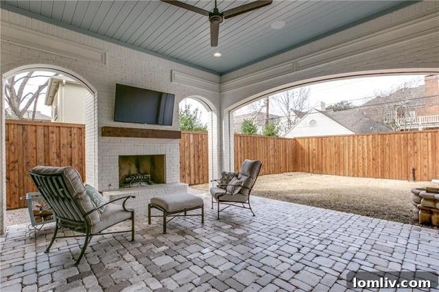 Mark Molthan's Modern Italian Renaissance Captured by Buyer 28 Pristine Backyard Landscaping