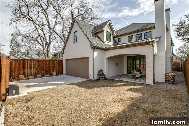 Mark Molthan's Modern Italian Renaissance Captured by Buyer 29 Captivating Exterior of 3428 Purdue Avenue