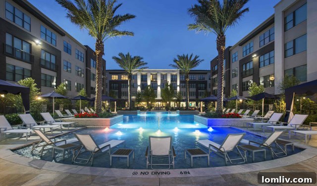 Dallas's Premier Apartment Pools 3 Luxurious swimming pool and sun deck at Hanover Midtown Park, Dallas