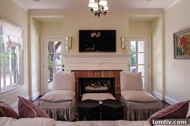 Another view of a tastefully decorated living area, highlighting architectural details