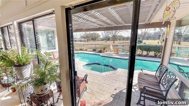 The Best Golf Course Pool Homes For Every Budget 9 Spacious Family Room Farmers Branch