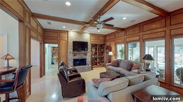 The Best Golf Course Pool Homes For Every Budget 10 Modern Kitchen Farmers Branch Home