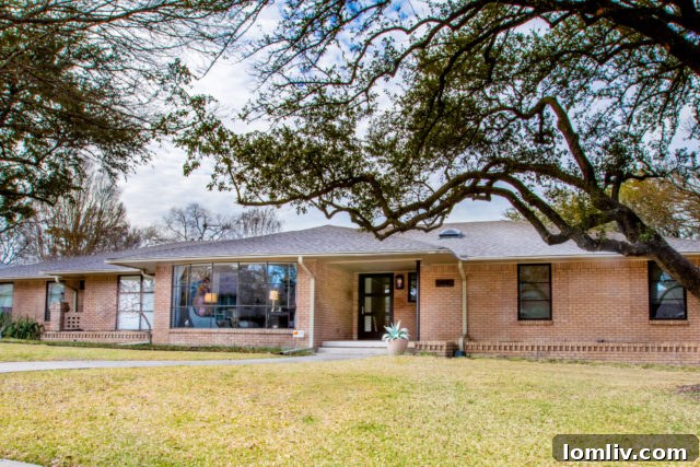 Northaven Home Tour: Fostering School-Community Connections 6 The distinctive architecture of 7219 Baxtershire, an example of diverse design within the Northaven Home Tour.