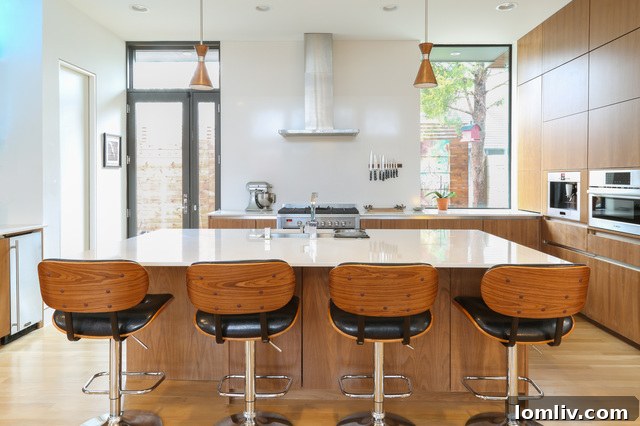 WRHT03-006 - Modern kitchen and dining area in Tavis Westbrook's custom home