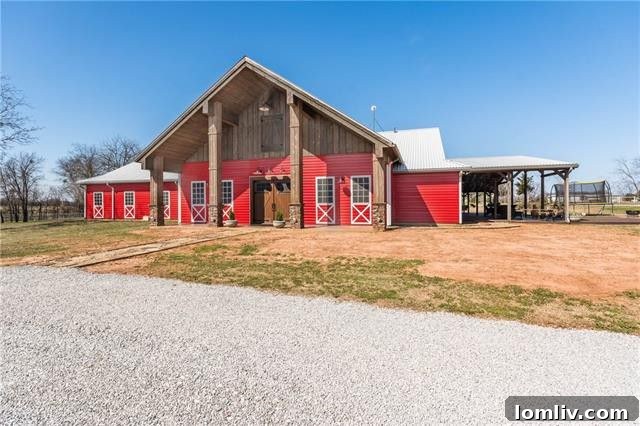 Dallas Getaway: Bespoke Barndominium Estate on 10 Secluded Acres 2 Stunning Pottsboro Barndominium: Luxury Lake Texoma Retreat