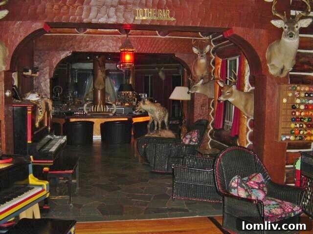 Another interior view of Granot Loma featuring a collection of masks and faces