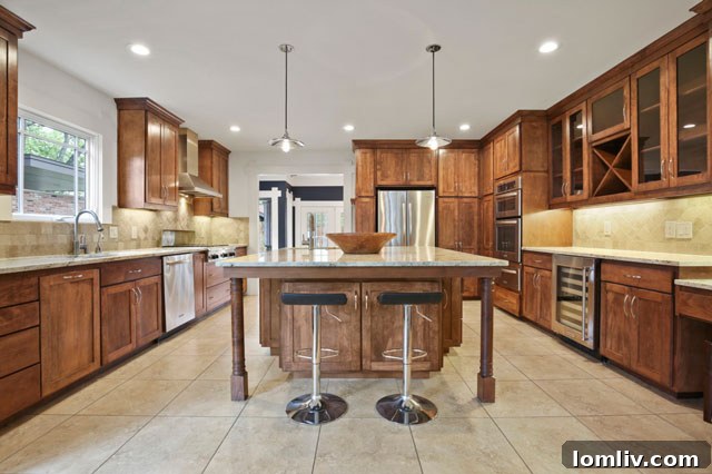 Craftsman home outdoor entertainment area with TV wall