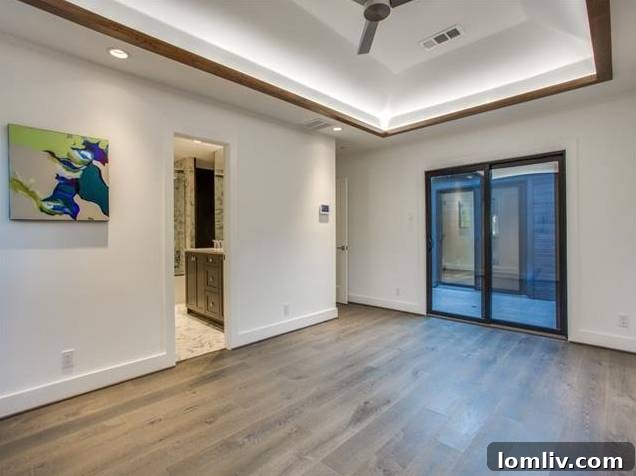 Spacious and inviting living room, perfect for relaxation and entertaining