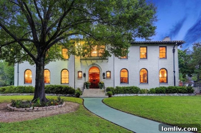 The Grand Davis Mansion in River Oaks, Houston