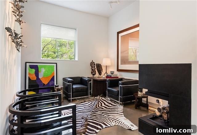 4310 Abbott Avenue, Dallas - Exterior Architectural Detail