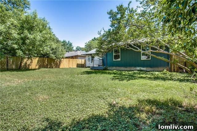 Street View of 2031 Housley Drive in Casa View Heights
