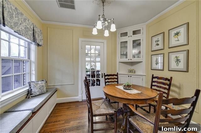 Elegant bathroom with contemporary fixtures