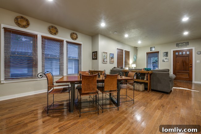Detailed view of a cozy and well-lit living space in 5939 Richmond Ave