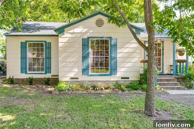Charming Elmwood Cottage: Your Oak Cliff Dream Home Awaits