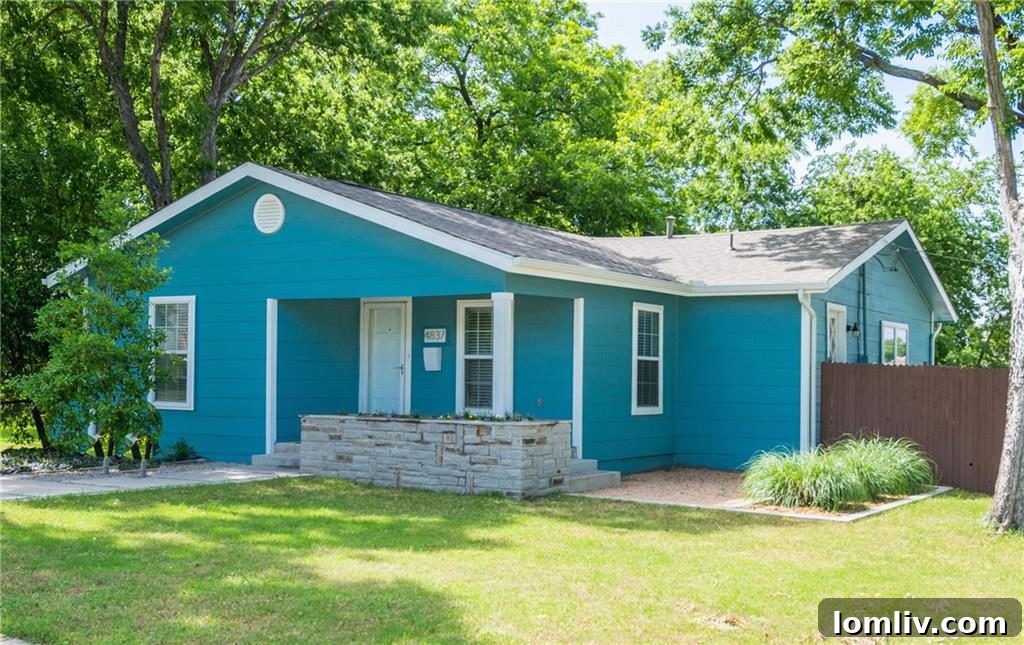 Arlington Heights' Vibrant Entrances 3 Historic Fort Worth home with a striking baby blue front door