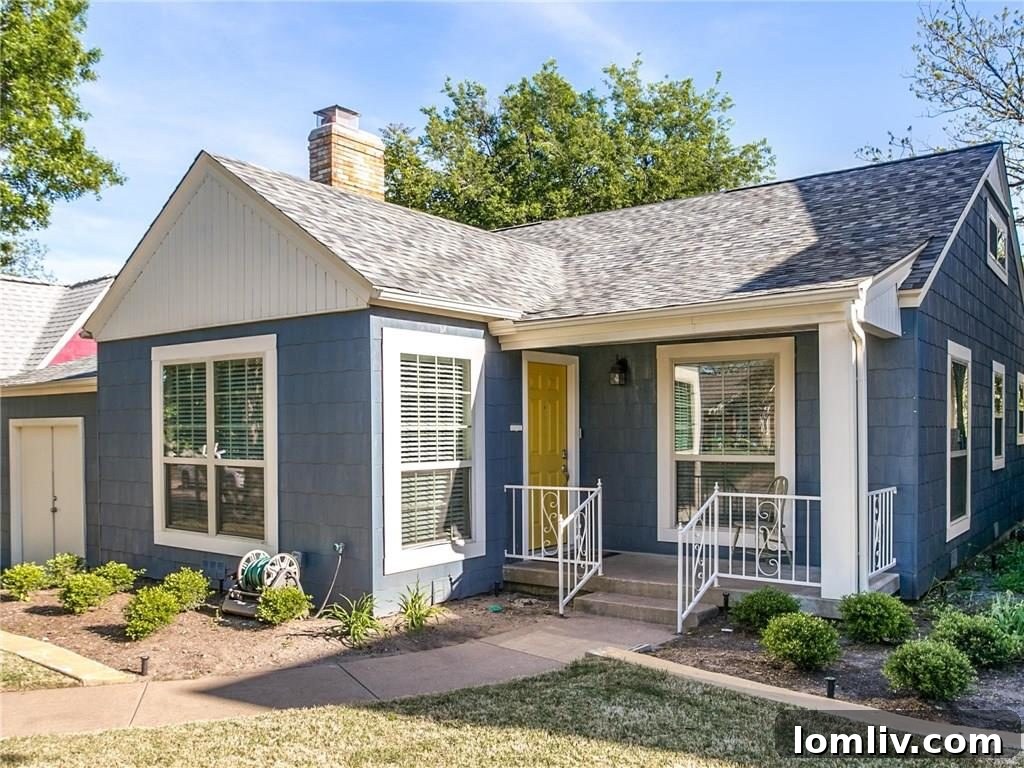 Arlington Heights' Vibrant Entrances 5 Inviting yellow front door of a spacious Fort Worth home on Pershing Avenue