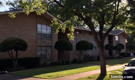 Another perspective of the Villa South Addition property