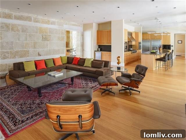 Bluffview Texas Modern Design 8 Spacious Living Areas at 5006 Shadywood Lane