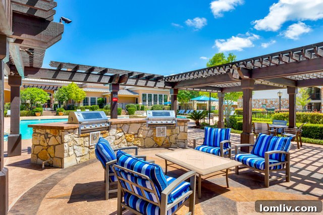 Outdoor grilling area at a luxury Dallas apartment complex