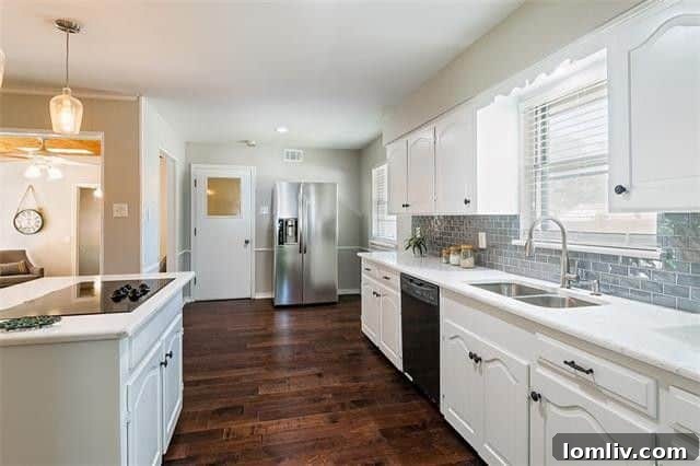 700 Palmer Place, Richardson Heights Home Sunroom