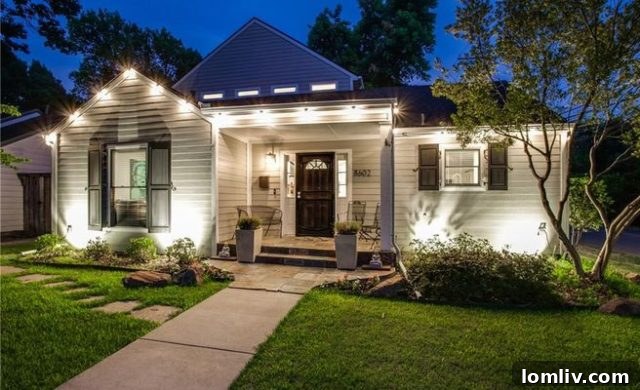 Exterior view of the charming cottage at 8602 Angora St, Little Forest Hills, Dallas.