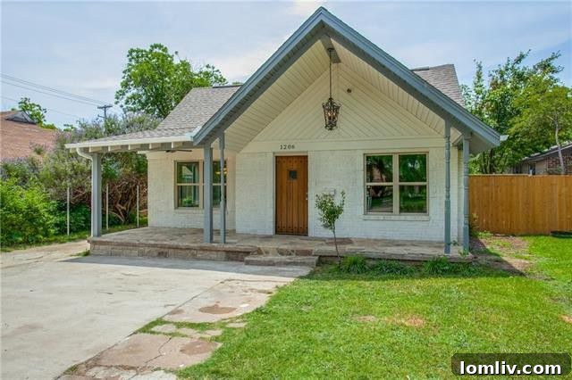 Elmwood Homes High Life or Hidden Gem 2 Elmwood Neighborhood Oak Cliff Renovated Home
