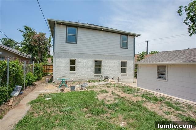 Elmwood Homes High Life or Hidden Gem 7 1206 Ferndale Ave Elmwood Luxury Master Bathroom